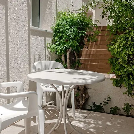 Constantia Gardens * Paphos