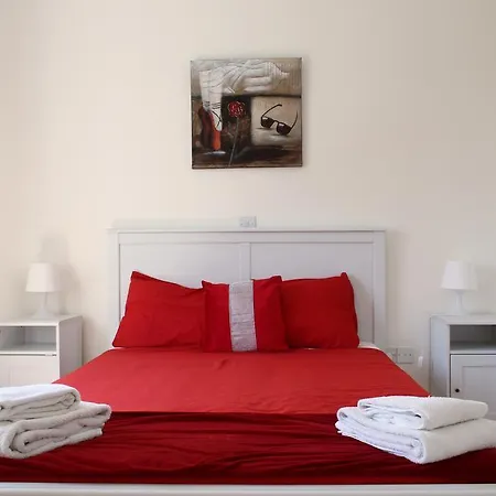 Constantia Gardens Апартаменти *